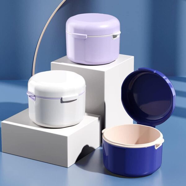 BINQILIN Caja de dentadura portátil para almacenamiento de dientes falsos, caja de limpieza de dentaduras con cesta coladora, caja de baño para almacenar remojo (morado) - Image 4