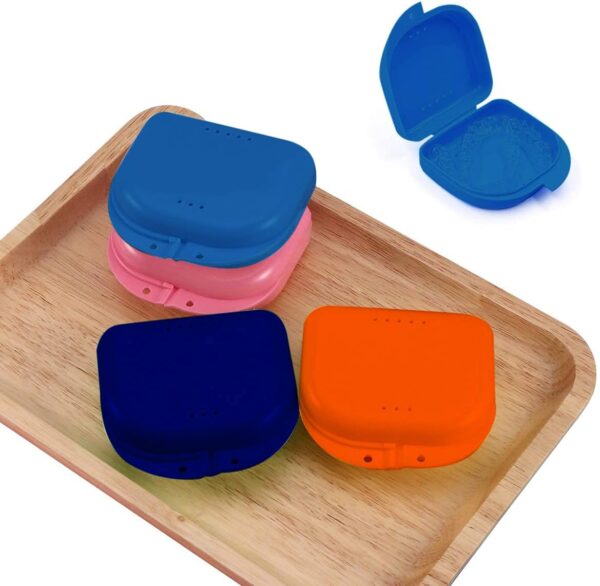 Sumedtec 4pcs Caja de retención de ortodoncia Delgada con Orificios de ventilación, Caja de contenedores de Almacenamiento de prótesis Estuche Dental para retenedores de Deportes, aparatos dentales - Image 2