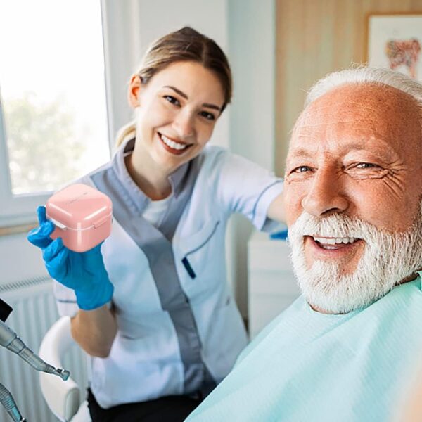 Caja de Dentadura Dental Baño con Colador Portátil de Dientes Falsos contenedor para Dentadura Higiénica para Almacenamiento e Inmersión de Protectores Bucales Retenedores y aparatos dentales (Rosado) - Image 4