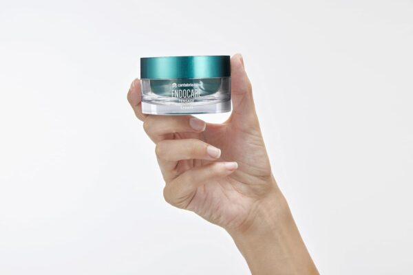 Endocare Tensage Cream - Crema Antiarrugas, Antiflacidez, Regeneradora Antiedad, Efecto Tensor Inmediato, Nutritiva, para Pieles Normales a Secas, 50 ml - Image 3