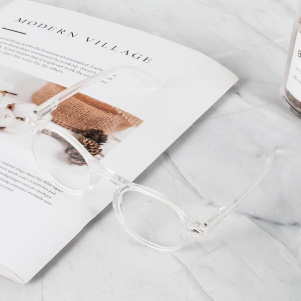 MMOWW Gafas de Lectura con Filtro Anti Luz Azul para Ordenador, Gafas Redondas de Moda para Hombres y Mujeres con Bisagra de Resorte Antifatiga (Transparente, +1.5) - Image 2