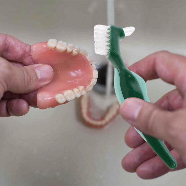 LEUUD 3 Piezas Cepillos de Limpieza de Dientes, Cepillos de Prótesis Portátiles de Doble Punta Dura De, Cepillo Dentadura Postiza, Cepillo Dientes Cerdas Multicapa para Cuidado Dentaduras Postizas - Image 6