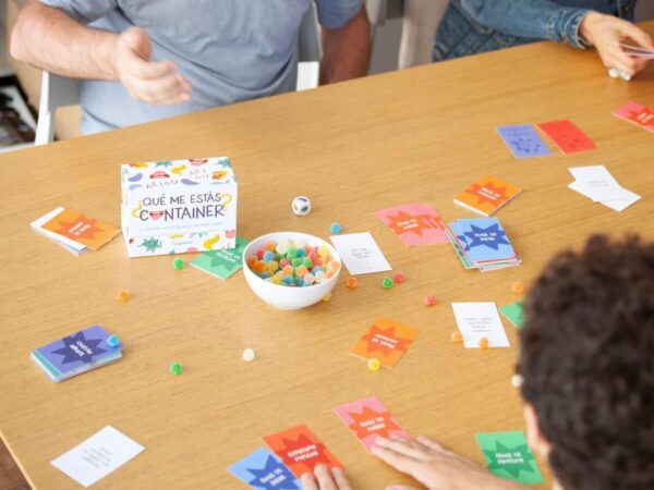 Regalador Qué me estás Container? El Juego más Loco de Las Frases con Menos Sentido - Image 3