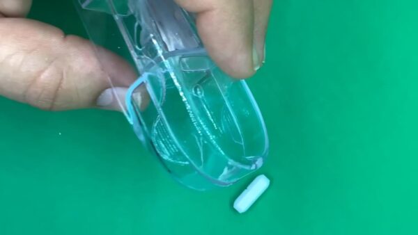 Pastillero semanal 3 tomas 28 compartimentos en español|Dosificador de pastillas|Organizador de pastillas y Cortador de Pastillas|Organizador de Pastillas de Viaje o Vacaciones|Pastillero mensual - Image 6