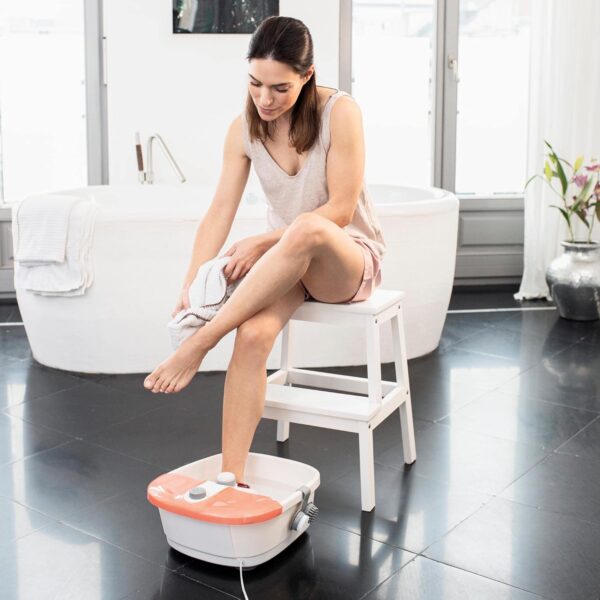 medisana FS 883 Spa para pies con masaje de reflexología podal - baño de pies eléctrico, función calefacción de agua, masaje de vibración, accesorios de pedicura, con masaje y calentador - Image 3