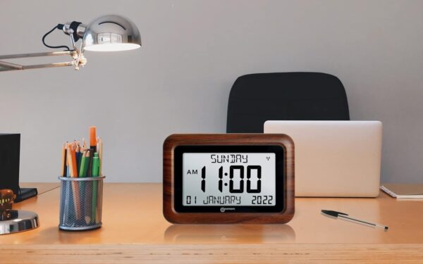 Reloj Calendario - Geemarc Viso10 con Ajuste Automático de la Hora y Caracteres Grandes - Para Personas que Viven con Alzheimer - Funciona con Pilas - Sin Retroiluminación - Versión ES - Image 2