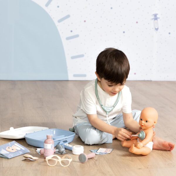 Smoby- Maletín Pediatra Baby Care- para el Cuidado de la Salud de Tus Muñecos, 19 Accesorios, Estetoscopio, Jeringuilla, Termómetro, Libreta, A Partir 3 años (7600240306), Exclusivo en Amazon - Image 2