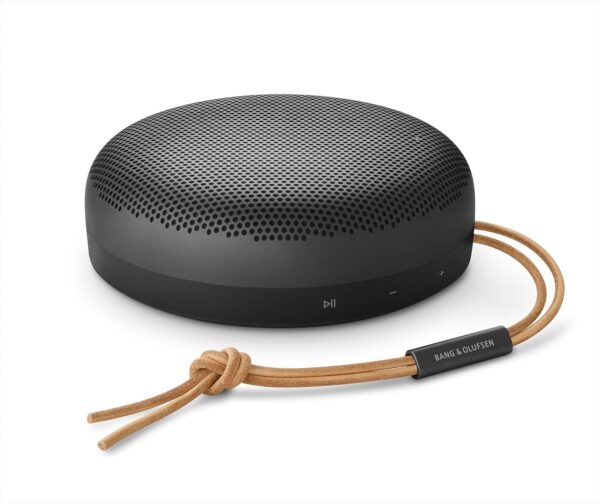 Bang & Olufsen Beosound A1 (2.ª Gen) Altavoz Bluetooth Inalámbrico Portátil Resistente al Agua y al Polvo con Sonido de 360 Grados, Alexa y Speakerphone, Black Anthracite