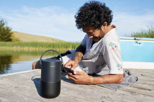 Bose Altavoz Inteligente portátil: con Control de Voz Alexa Integrado, Color Negro - Image 5