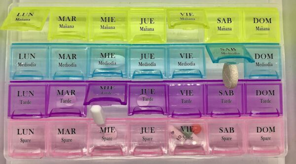 Pastillero semanal 3 tomas 28 compartimentos en español|Dosificador de pastillas|Organizador de pastillas y Cortador de Pastillas|Organizador de Pastillas de Viaje o Vacaciones|Pastillero mensual - Image 4