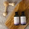 Naissance Set de Aceites De Masaje Orgánico The Couples Box Kit - Juego de Regalo Para Parejas 2 x 50ml Aceite Natural Con Masajeador De Madera - Image 2