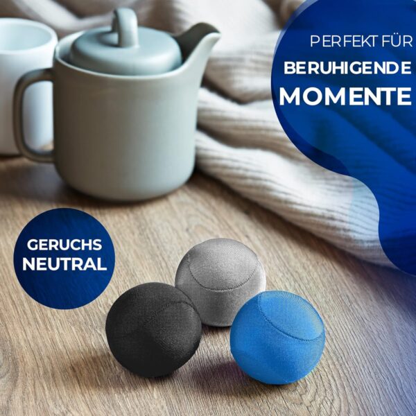 DELAWAY Juego de pelotas antiestrés para adultos – Bolas terapéuticas de mano en 3 niveles – Pelotas antiestrés para adultos – Bolas de relajación y alivio del estrés (6 cm, negro, azul claro, gris) - Image 5