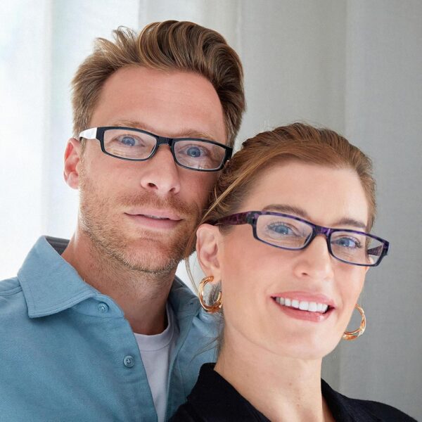 The Reading Glasses Company La Compañía Gafas De Lectura Negro Ligero Cómodo Lectores Valor Pack 2 Estilo Diseñador Hombres Mujeres UVR2PK032 +2,00 - Image 3