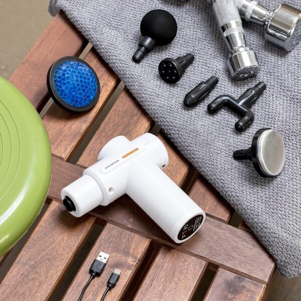 InnovaGoods® Pistola de masaje muscular calor y frio, masajeador Ideal para aliviar el dolor, el cansancio y la fatiga de la rutina diaria. pistola masaje Incluye 6 cabezales masajeador piernas. - Image 4