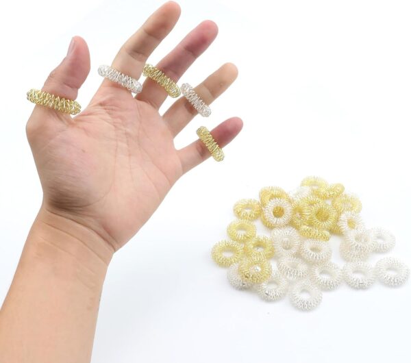 HJIAMA Anillos de Acupresión, 40 Piezas Anillo de Masaje de Dedos, Oro y Plata Esterilla Acupresion, Relajación de los Dedos, Anillo para el Dedo, Alivio del Estrés, para Masaje de Manos